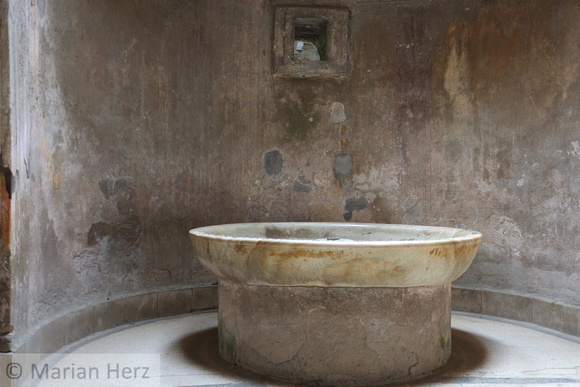 45Pomp Pompeii Baths