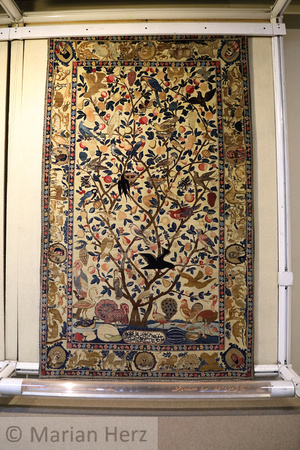 18Teh carpet Museum