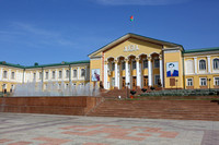 559Khu Palace