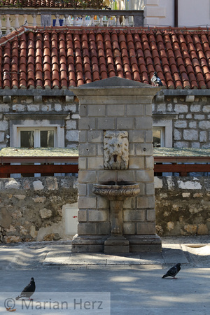1Cro Fountain Near Dubrovnik Old City (1)