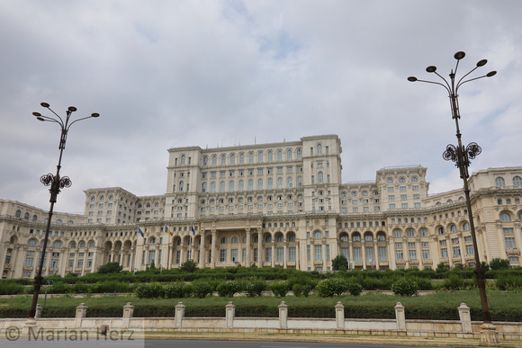 9Rom Bucharest Palace of the Parliament (2)